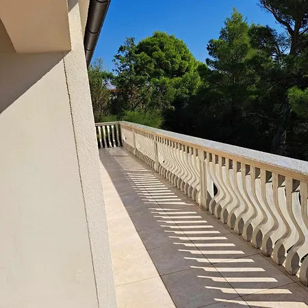 Apertment Kiki Apartment *