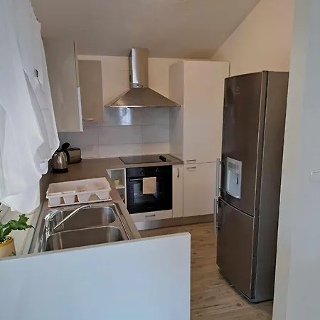 Apertment Kiki Apartment *