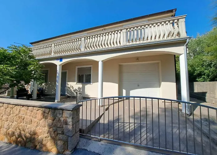 Apertment Kiki Апартаменты Стариград-Пакленица